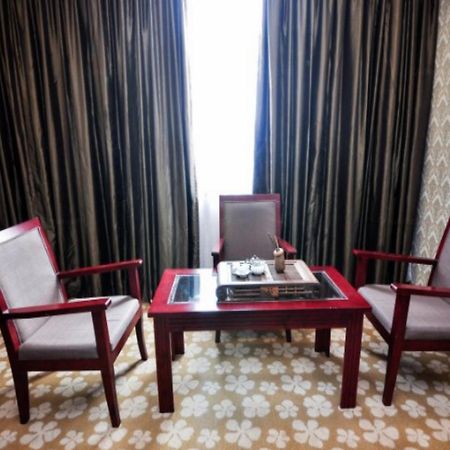 Ximala Business Hotel - Jia He Branch 広州 エクステリア 写真